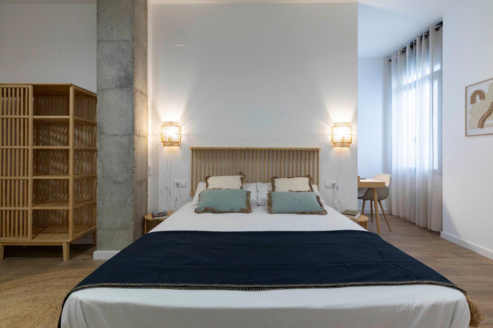 Travel Habitat Mediterranean Suites Valencia Eksteriør billede