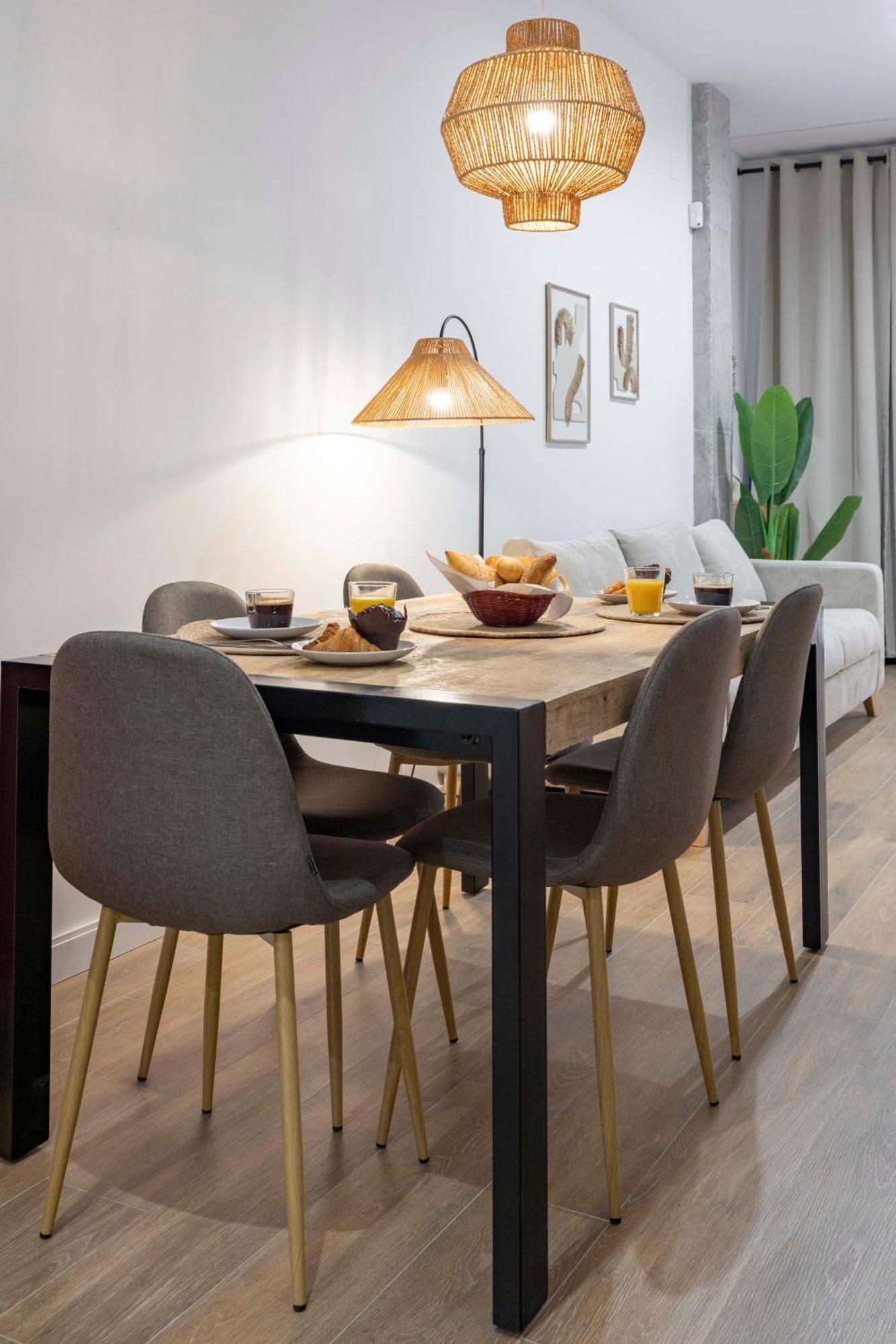 Travel Habitat Mediterranean Suites Valencia Eksteriør billede