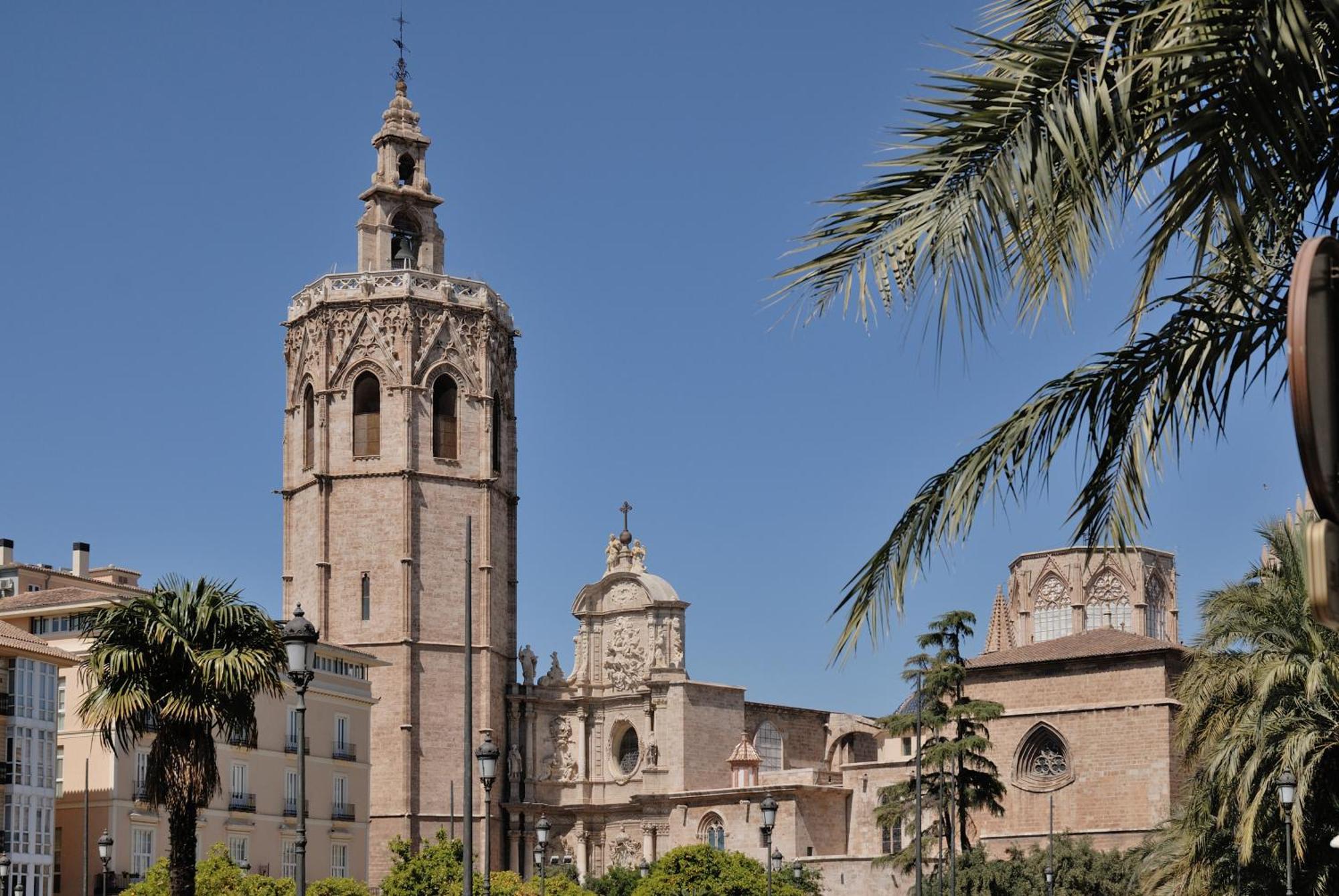 Travel Habitat Mediterranean Suites Valencia Eksteriør billede