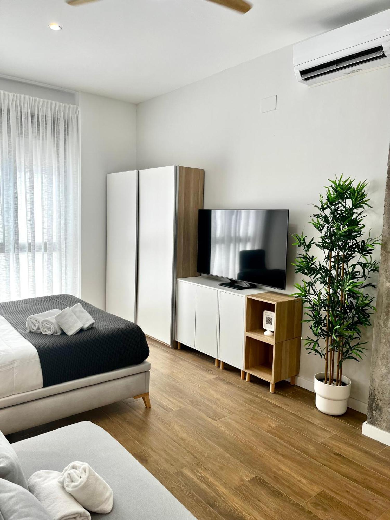 Travel Habitat Mediterranean Suites Valencia Værelse billede