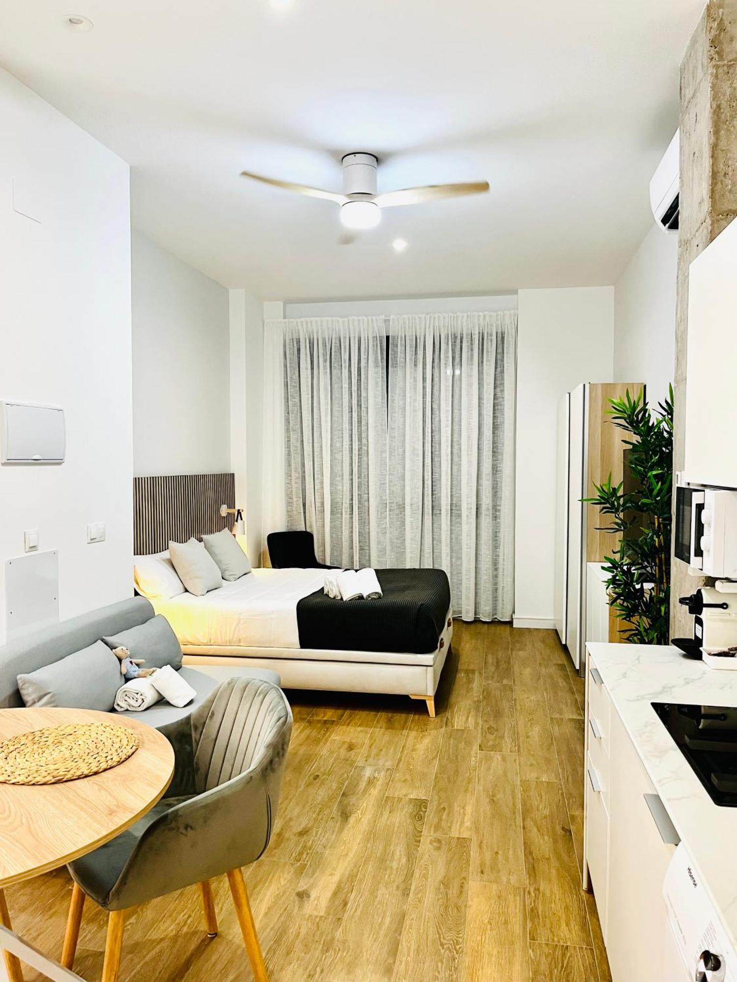 Travel Habitat Mediterranean Suites Valencia Værelse billede
