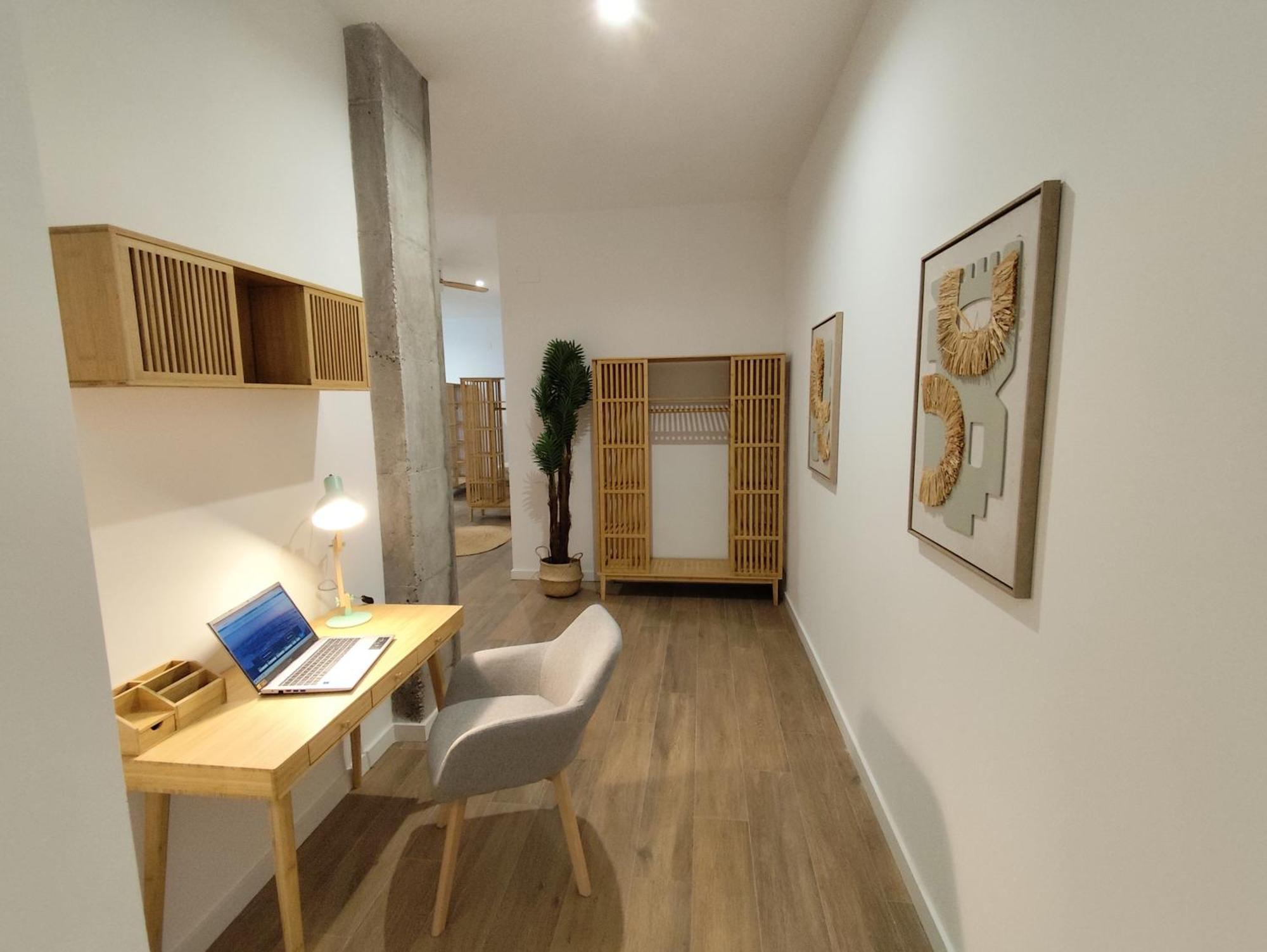 Travel Habitat Mediterranean Suites Valencia Eksteriør billede